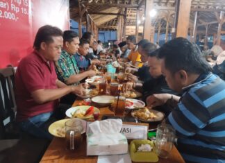 Pererat Tali Silaturahmi, Team Sedulur Aktivis Demak (SAD) Gelar Buka Puasa Bersama