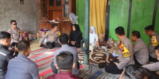 Kapolres Demak Berikan Santunan Terhadap Keluarga Korban Petasan