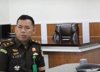 Keren! Bawa Kejari Lamteng Juara 1 Intelijen se-Lampung, Alfa Dera Resmi Jabat Kasi Intel Lombok Tengah