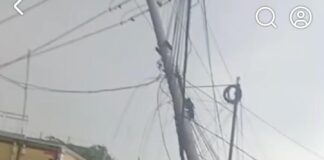 TIANG LISTRIK DI JALAN LAMBAW SENTUL BOGOR PATAH DAN MIRING PARAH, WARGA MEMINTA PERBAIKAN SEGERA