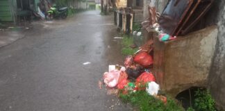 ULASAN KHUSUS: BENCANA SAMPAH DI JAWA BARAT